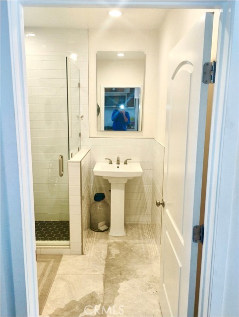 Image 32 of 42 For 11012 Marklein