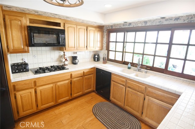 Detail Gallery Image 16 of 43 For 5621 Alwick Pl, Brea,  CA 92821 - 5 Beds | 3 Baths