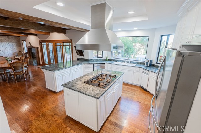 Detail Gallery Image 21 of 41 For 25573 via Paladar, Valencia,  CA 91355 - 6 Beds | 4 Baths