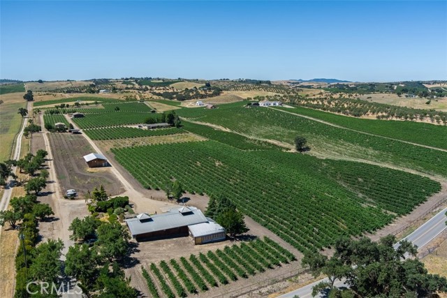 Detail Gallery Image 3 of 61 For 5575 El Pomar Dr, Templeton,  CA 93465 - 3 Beds | 3 Baths