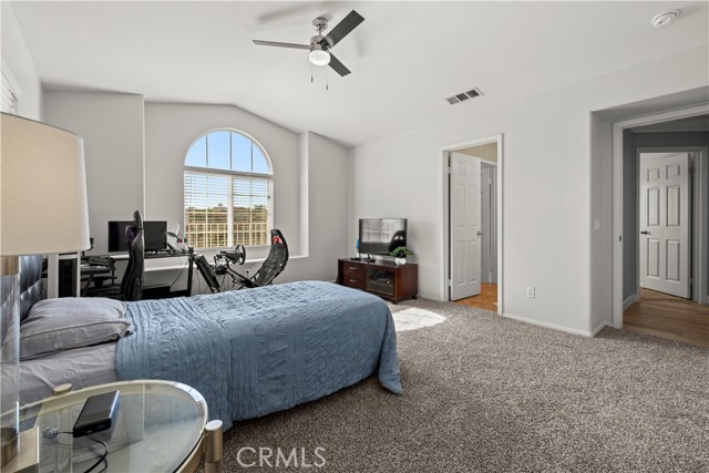 Image 18 of 42 For 26672 Mark Twain Court