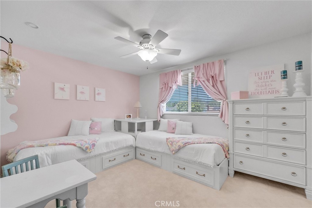 https://media.crmls.org/medias/a83d56a2-8f28-40cc-88e5-1fbf7eb72439.jpg?preset=X-Large