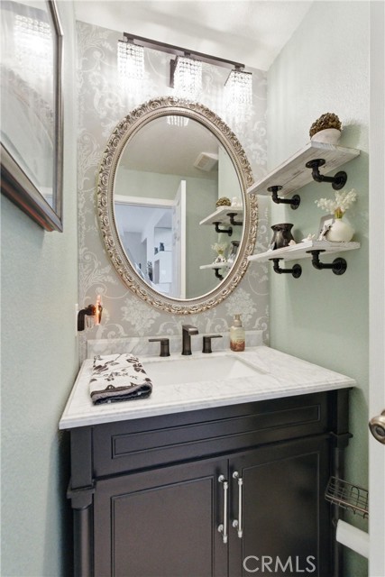 Detail Gallery Image 8 of 38 For 7814 Orchid, Huntington Beach,  CA 92648 - 4 Beds | 2/1 Baths