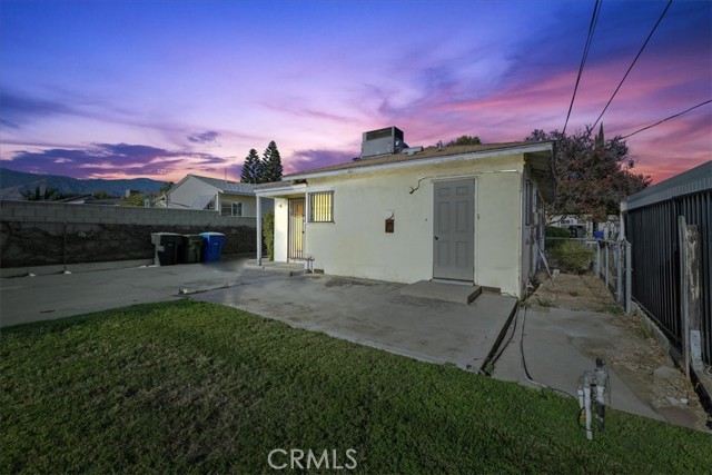 2486 Belle Street, San Bernardino CA: https://media.crmls.org/medias/a83dbc66-175e-4970-a534-fb6a71f81281.jpg
