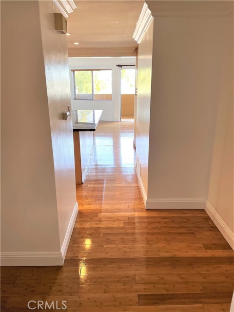 100 Cliff Drive, Laguna Beach CA: https://media.crmls.org/medias/a83e1a2e-2245-4091-b88f-c3c71352f068.jpg