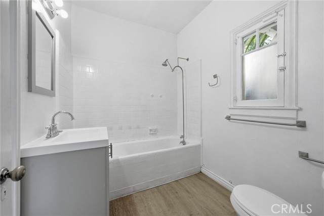 Detail Gallery Image 14 of 32 For 929 Descanso Dr, La Canada Flintridge,  CA 91011 - 3 Beds | 2 Baths