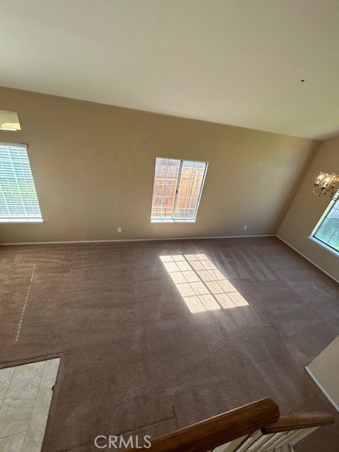 13646 Kings Canyon Court, Fontana CA: https://media.crmls.org/medias/a83fa6a3-c3c0-4682-b1b4-3bf0616dc01c.jpg