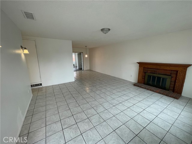 25141 Silent Creek Road, Moreno Valley CA: https://media.crmls.org/medias/a84093f1-cb40-40bd-ba68-edfc1dcbe73e.jpg