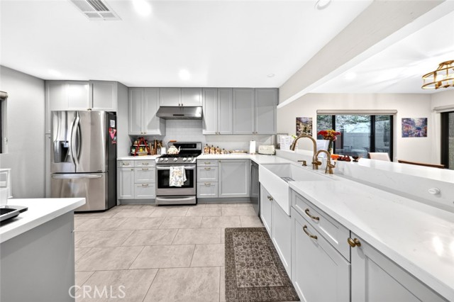 56 Glenflow Court photo 13