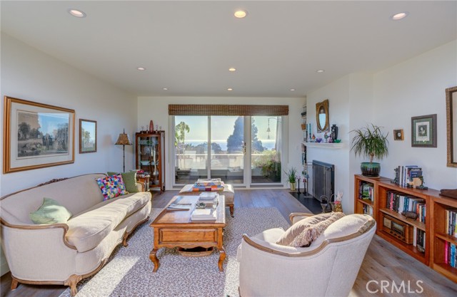 2357 Palos Verdes Drive, Palos Verdes Estates, California 90274, 2 Bedrooms Bedrooms, ,2 BathroomsBathrooms,Residential,Sold,Palos Verdes,SB21236035