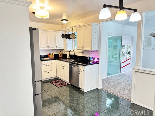 Detail Gallery Image 5 of 69 For 19523 Friar, Tarzana,  CA 91335 - 3 Beds | 2 Baths