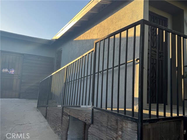 Detail Gallery Image 12 of 17 For 529 531 Sydney Dr, East Los Angeles,  CA 90022 - 5 Beds | 2 Baths