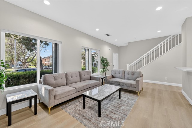 Detail Gallery Image 15 of 71 For 25544 Portola, Loma Linda,  CA 92354 - 3 Beds | 2/1 Baths