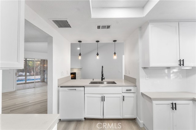 Detail Gallery Image 14 of 32 For 37230 Sabal Ave, Palmdale,  CA 93552 - 4 Beds | 2 Baths