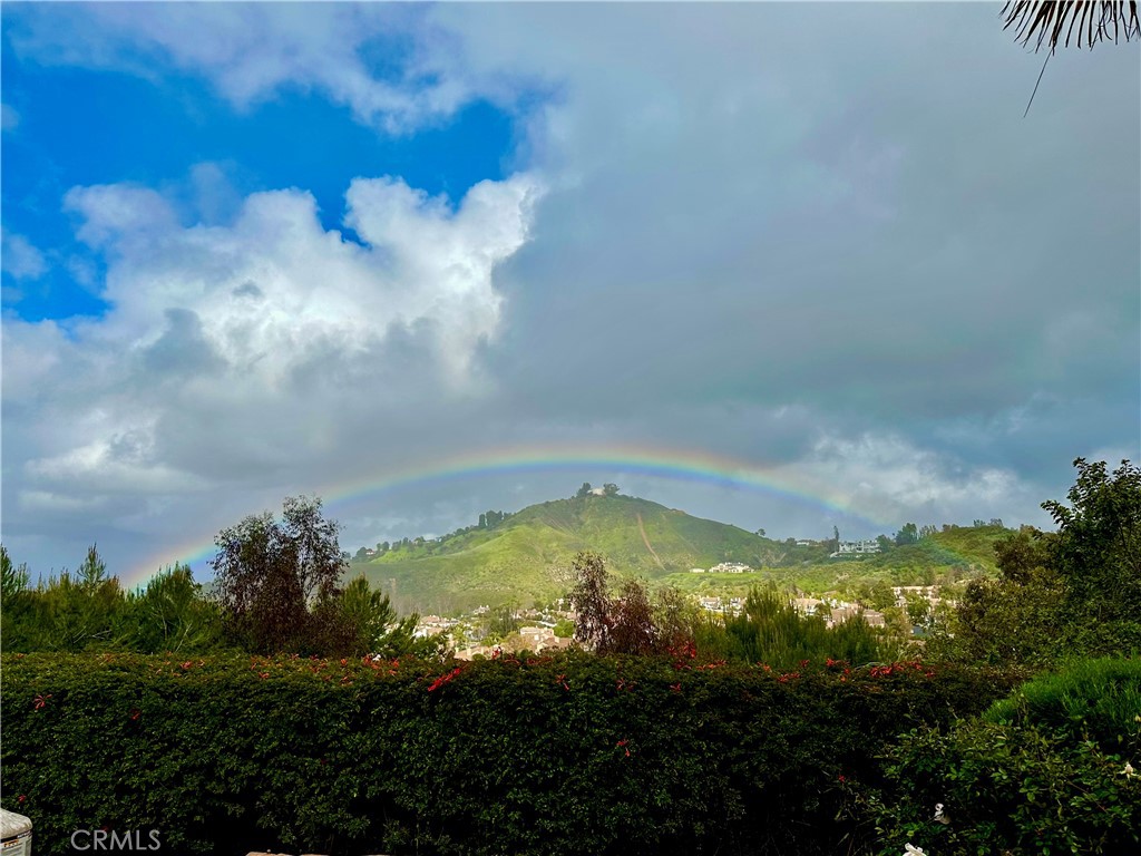 https://media.crmls.org/medias/a844a53f-e4fd-41c3-a157-4d5280c29e43.jpg?preset=X-Large