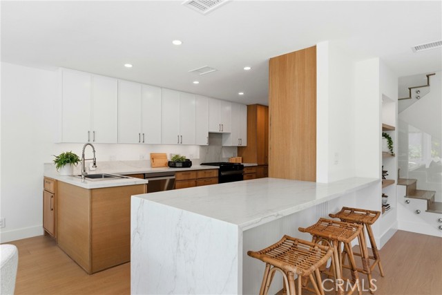 Detail Gallery Image 12 of 51 For 41 Seton Rd, Irvine,  CA 92612 - 3 Beds | 2/1 Baths