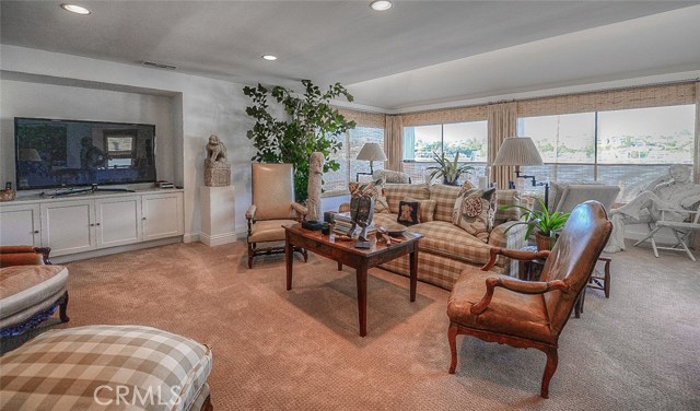 2137 Channel Road, Newport Beach CA: https://media.crmls.org/medias/a845b7e6-599d-41b3-92ad-0363e816f7cb.jpg