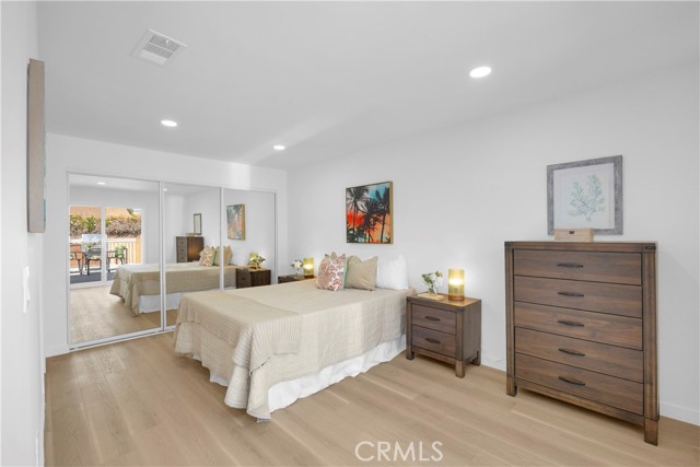 8381 E Blithedale Street, Long Beach CA: https://media.crmls.org/medias/a8460a1f-7165-4c2d-a3b7-18d3a66eb566.jpg