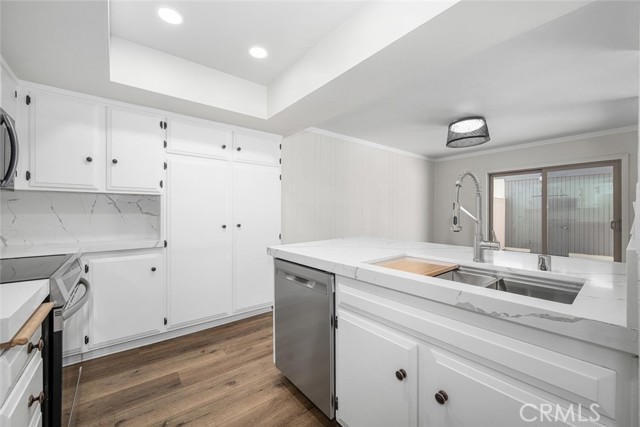 Detail Gallery Image 20 of 44 For 4060 Orange, Cypress,  CA 90630 - 3 Beds | 2 Baths