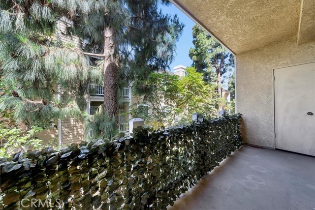8505 Gulana Avenue, Playa del Rey CA: https://media.crmls.org/medias/a8479b12-8592-482e-b09e-d07974424a88.jpg