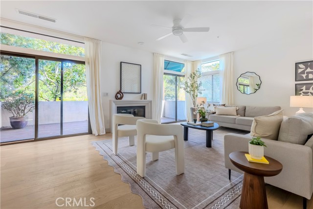 Detail Gallery Image 3 of 41 For 6913 Hannum, Culver City,  CA 90230 - 3 Beds | 3 Baths