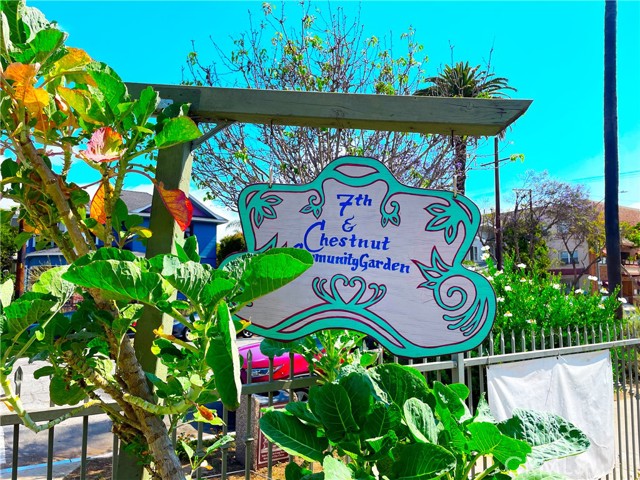 645 Chestnut Avenue, Long Beach CA: https://media.crmls.org/medias/a84a8bbc-c088-40de-8703-ff924d3cbde7.jpg