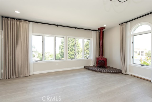 2836 N Kingsgate Drive, Orange CA: https://media.crmls.org/medias/a84a938c-e981-4e82-b784-dade6be733c2.jpg