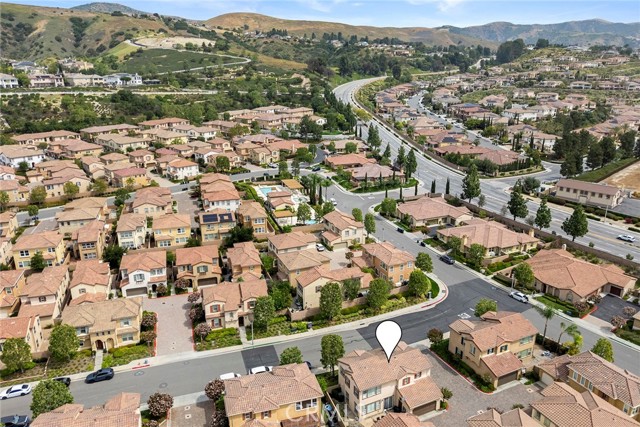 Detail Gallery Image 30 of 34 For 19940 Giovanni Ct, Yorba Linda,  CA 92886 - 4 Beds | 3 Baths