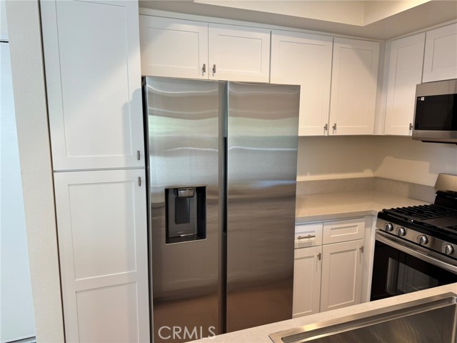 Detail Gallery Image 5 of 47 For 700 W 3rd, Santa Ana,  CA 92701 - 2 Beds | 2 Baths