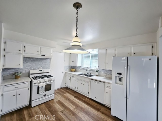Detail Gallery Image 5 of 25 For 907 Thomas Ave, Redlands,  CA 92374 - 4 Beds | 1/1 Baths