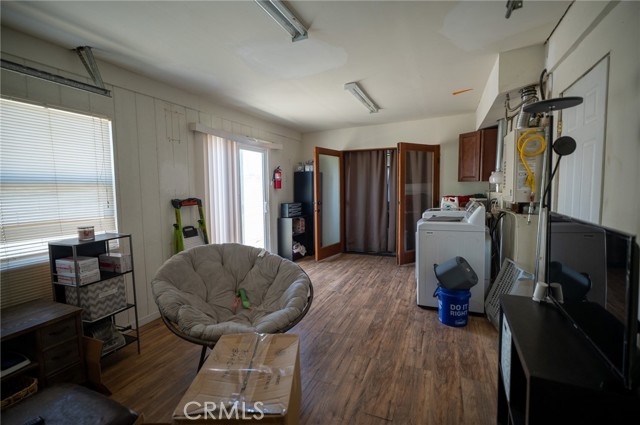 Detail Gallery Image 16 of 18 For 161 N Cota St, Corona,  CA 92882 - 2 Beds | 1 Baths