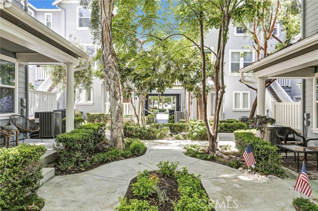 29 Hinterland Way, Ladera Ranch CA: https://media.crmls.org/medias/a84daf4a-a80c-434c-bfe5-87cf98a9cbc4.jpg
