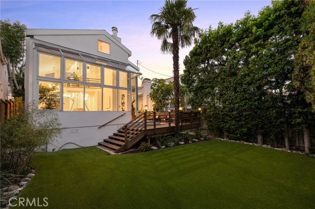 2704 Laurel Avenue, Manhattan Beach, California 90266, 4 Bedrooms Bedrooms, ,4 BathroomsBathrooms,Residential,Sold,Laurel,SB22216035