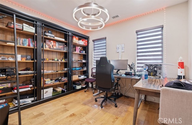 10 Shadybend, Irvine CA: https://media.crmls.org/medias/a84e2a3b-b60d-4d56-983e-4bd6a579701b.jpg