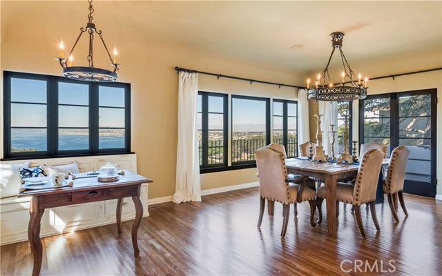 613 Via Del Monte, Palos Verdes Estates, California 90274, 6 Bedrooms Bedrooms, ,3 BathroomsBathrooms,Residential,Sold,Via Del Monte,PV17237653