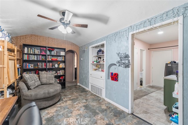 Detail Gallery Image 18 of 39 For 1168 N G, San Bernardino,  CA 92410 - 2 Beds | 2 Baths