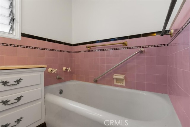 1145 S 4th Street, Alhambra CA: https://media.crmls.org/medias/a84ffdee-b3e0-4d3a-bbf4-b8dad60ff3cc.jpg