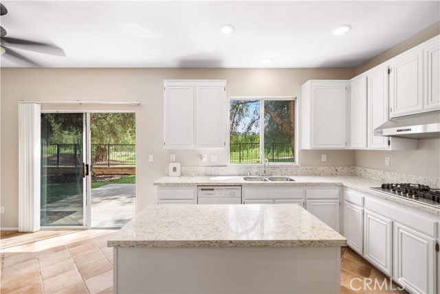 Detail Gallery Image 17 of 50 For 28357 Hillsdale, Moreno Valley,  CA 92555 - 3 Beds | 2/1 Baths