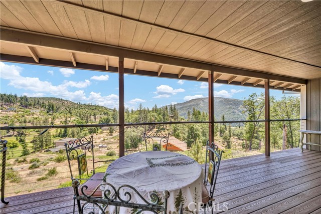 9781 Venturi Drive, Cobb CA: https://media.crmls.org/medias/a85085fe-565c-4046-b08c-a265d1a9c861.jpg