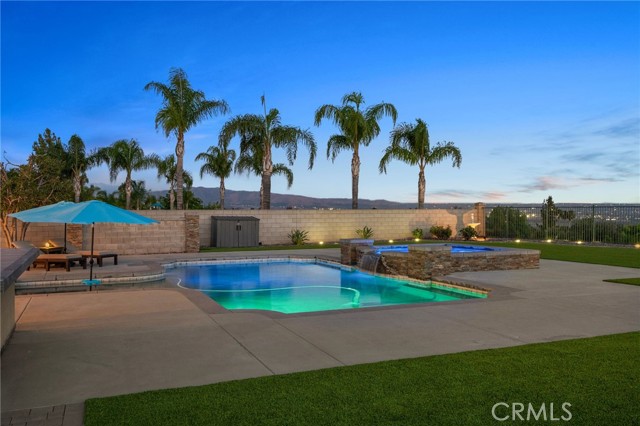 Detail Gallery Image 8 of 39 For 28929 Davis, Highland,  CA 92346 - 4 Beds | 2/1 Baths