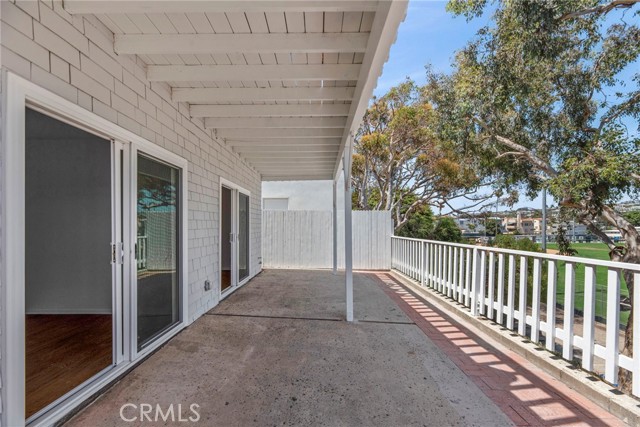 920 Loma Drive, Hermosa Beach, California 90254, 3 Bedrooms Bedrooms, ,2 BathroomsBathrooms,Residential,Sold,Loma,SB24127387