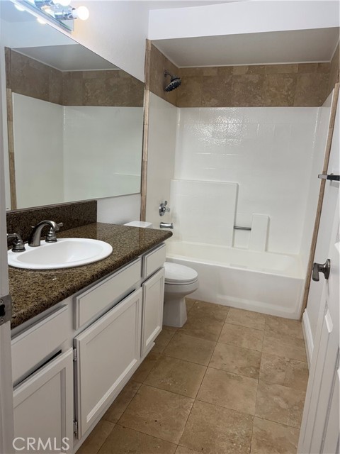 Detail Gallery Image 13 of 17 For 301 W Mountain View Ave #106,  La Habra,  CA 90631 - 2 Beds | 2 Baths