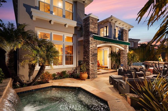 5 Sea View Lane, Newport Coast CA: https://media.crmls.org/medias/a852c009-05bf-4f94-b14e-7ba4e4f64833.jpg