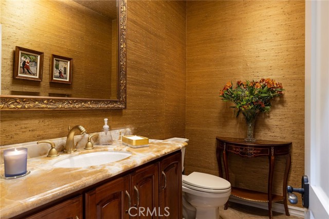 Detail Gallery Image 19 of 35 For 25281 Derbyhill Dr, Laguna Hills,  CA 92653 - 5 Beds | 4/1 Baths