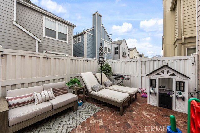 1800 Pacific Coast, Redondo Beach, California 90277, 3 Bedrooms Bedrooms, ,2 BathroomsBathrooms,Residential,Sold,Pacific Coast,SB25026327
