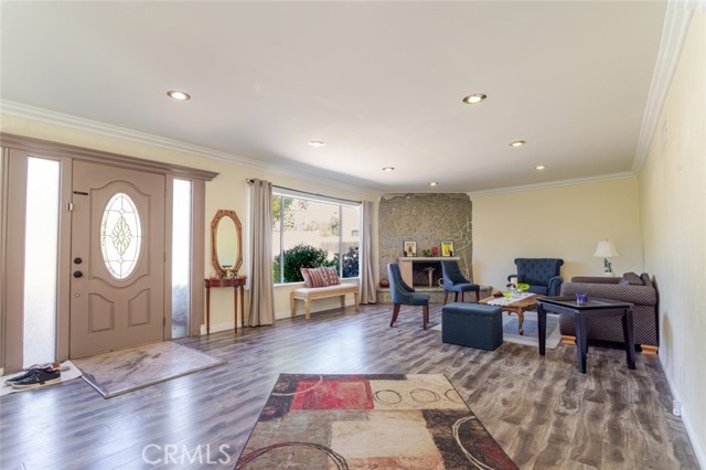 Detail Gallery Image 7 of 34 For 19026 Keswick, Reseda,  CA 91335 - 2 Beds | 2 Baths