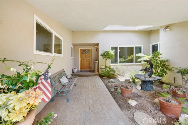 Detail Gallery Image 10 of 32 For 13011 Barto Dr, Granada Hills,  CA 91344 - 5 Beds | 3 Baths