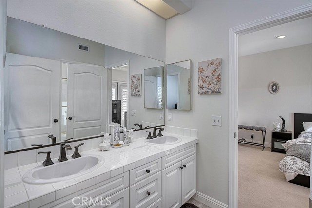 Image 26 of 36 For 24301 Belford Court