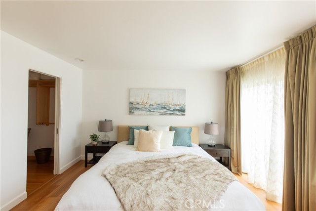 Detail Gallery Image 19 of 38 For 1139 Harvard St #B,  Santa Monica,  CA 90403 - 3 Beds | 2/1 Baths