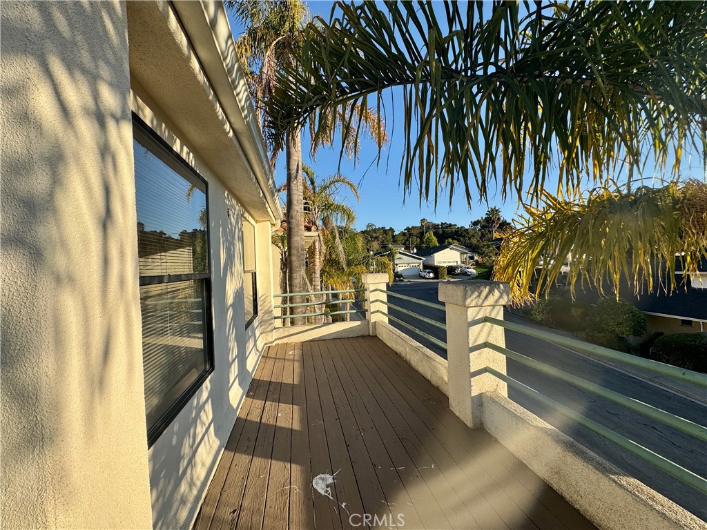 https://media.crmls.org/medias/a855718f-82f2-4afb-a42b-a5a4c9d24e42.jpg?preset=X-Large